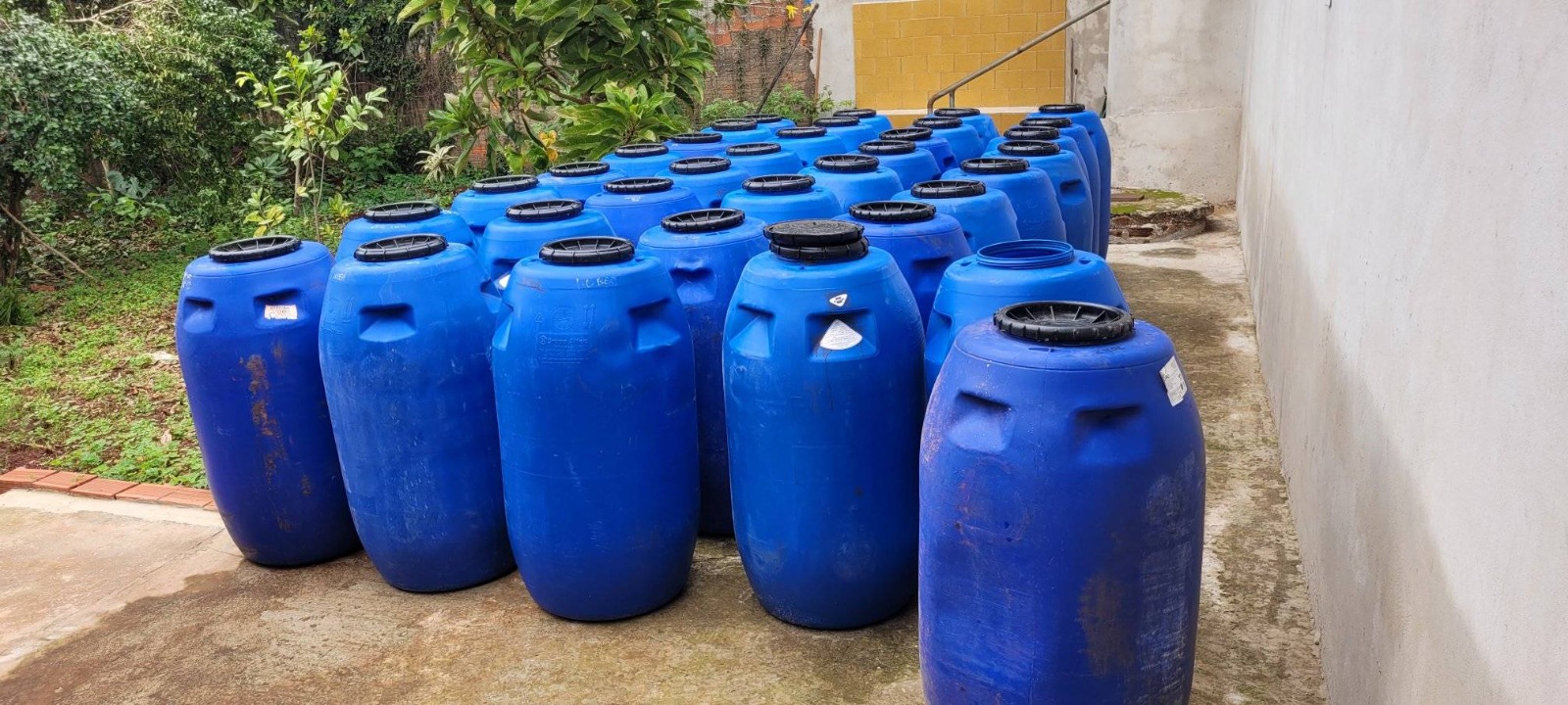 Bombonas 240Litros em estoque